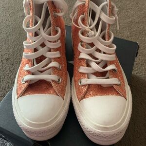 Platform Converse size 5.5 men/7 women